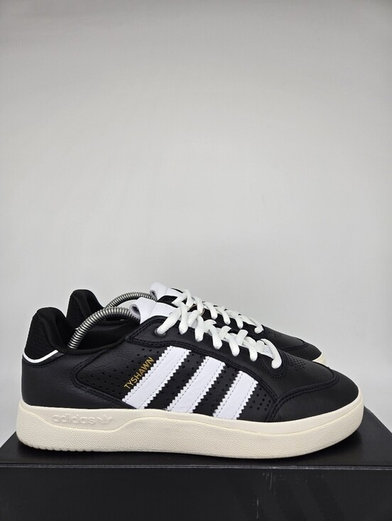 adidas Men\'s Tyshawn Low JQ1137 Core Black Cloud White Shoes Size 9 main image 3